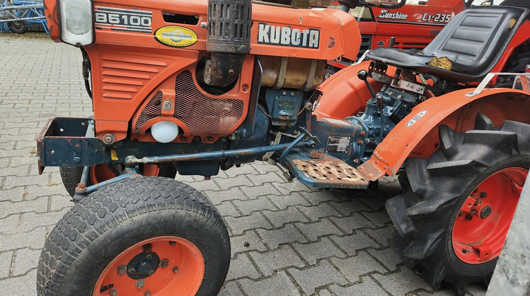Kubota B5100